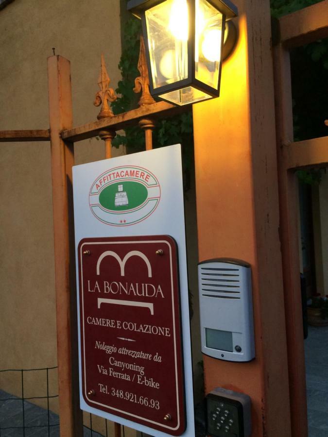 La Bonauda Hotel Valperga Bagian luar foto
